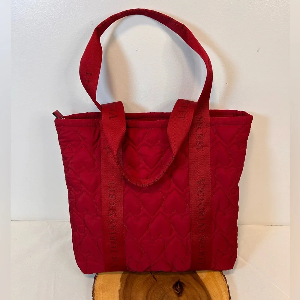 Victoria's Secret Red Heart Valentine's Day Victoria Puffy Tote Overnight Bag